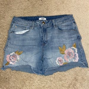Kensie Jean Shorts Size 10/30